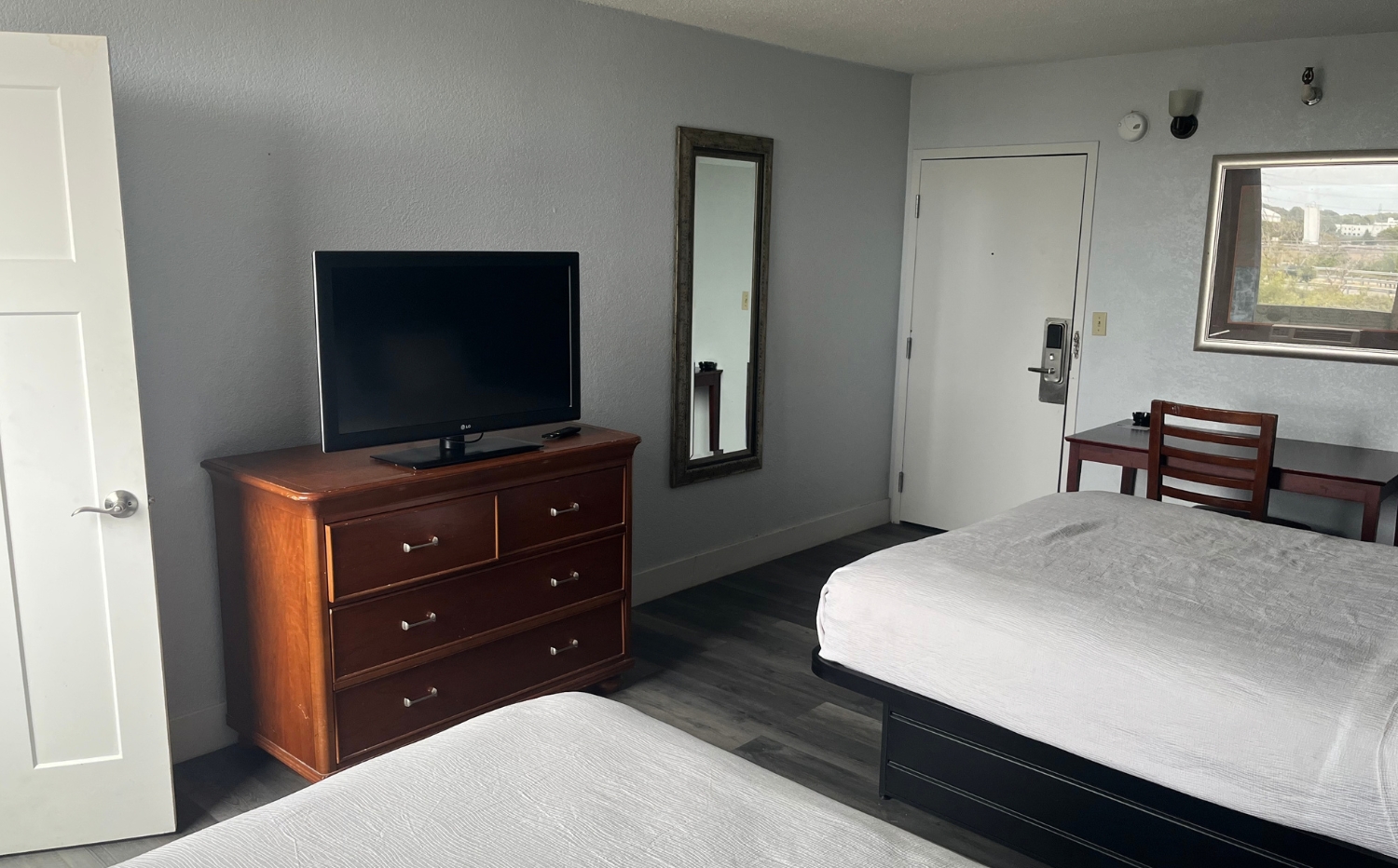 Room 9